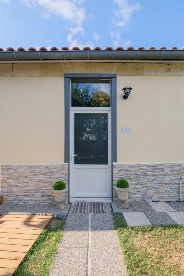 Les Suites D'Alienor-Suite Acanthe Pessac Exterior foto
